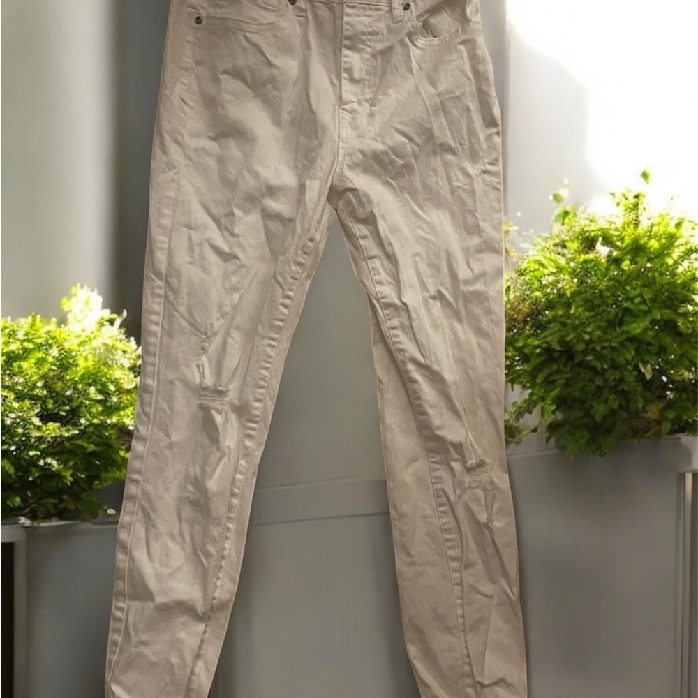 Women's white Jeans